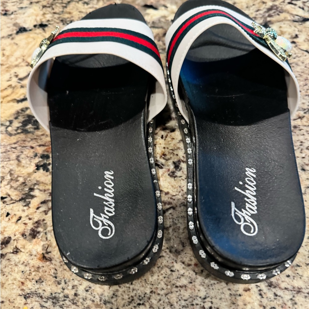 New bumblebee slides sandals, size 7 1/2 medium by fashion - Picture 3 of 5
